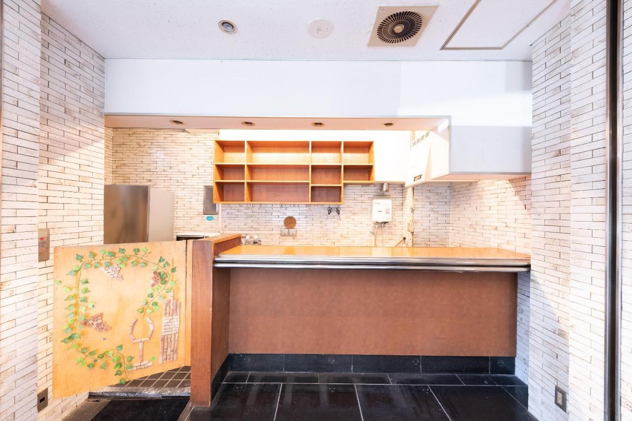 Oyo Hotel Exsaison Sugamo Токіо Екстер'єр фото