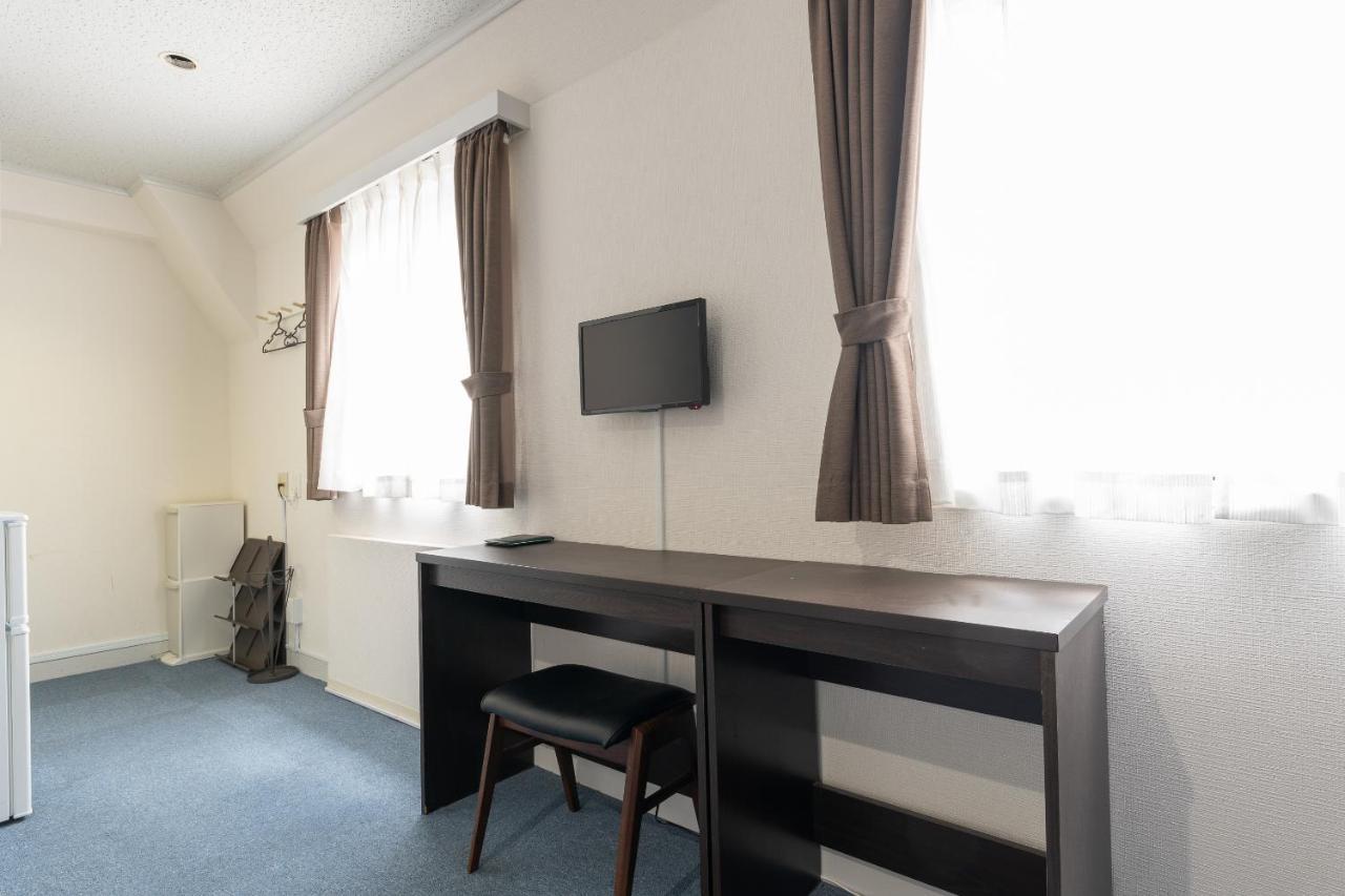 Oyo Hotel Exsaison Sugamo Токіо Екстер'єр фото