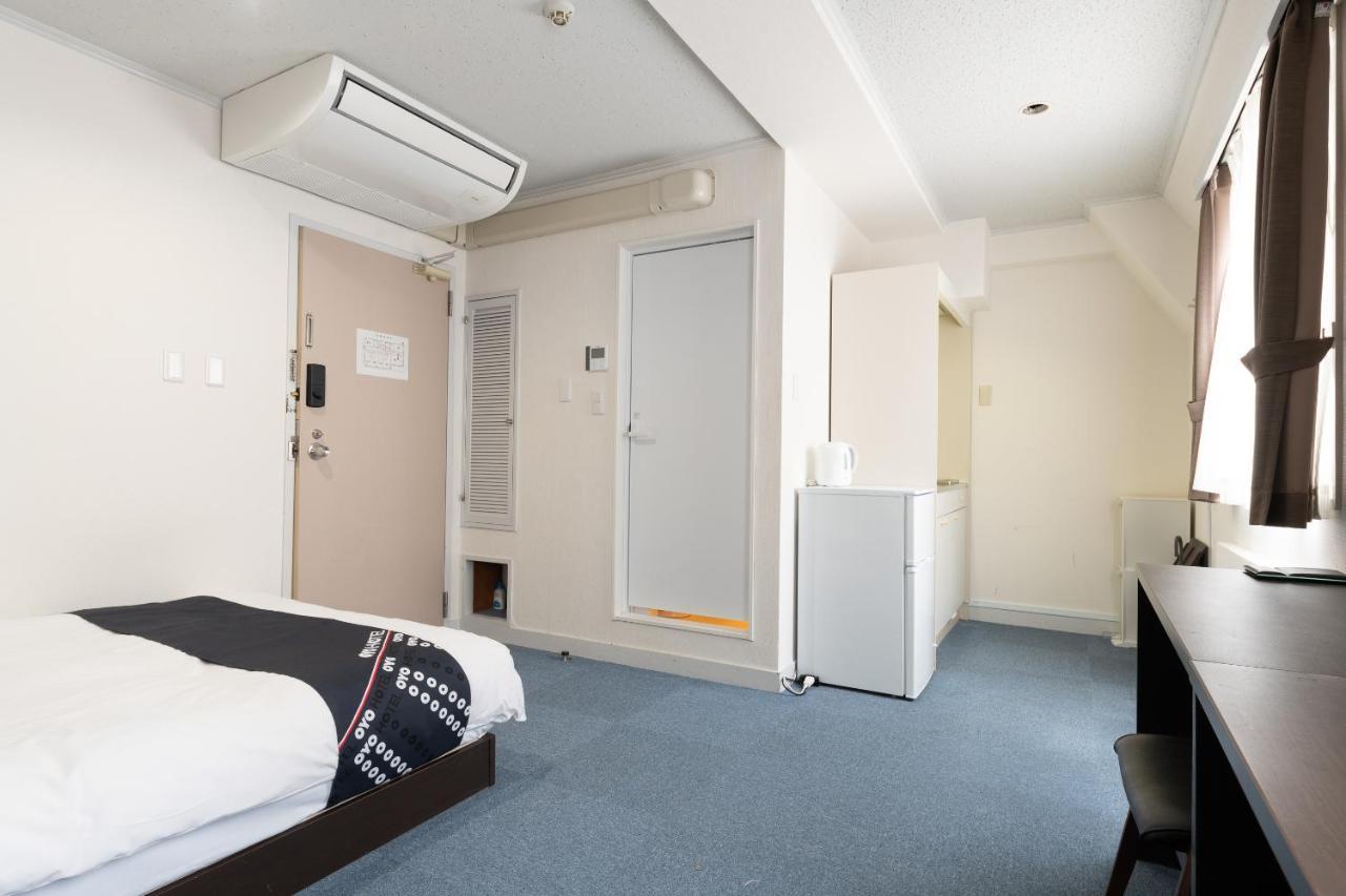 Oyo Hotel Exsaison Sugamo Токіо Екстер'єр фото