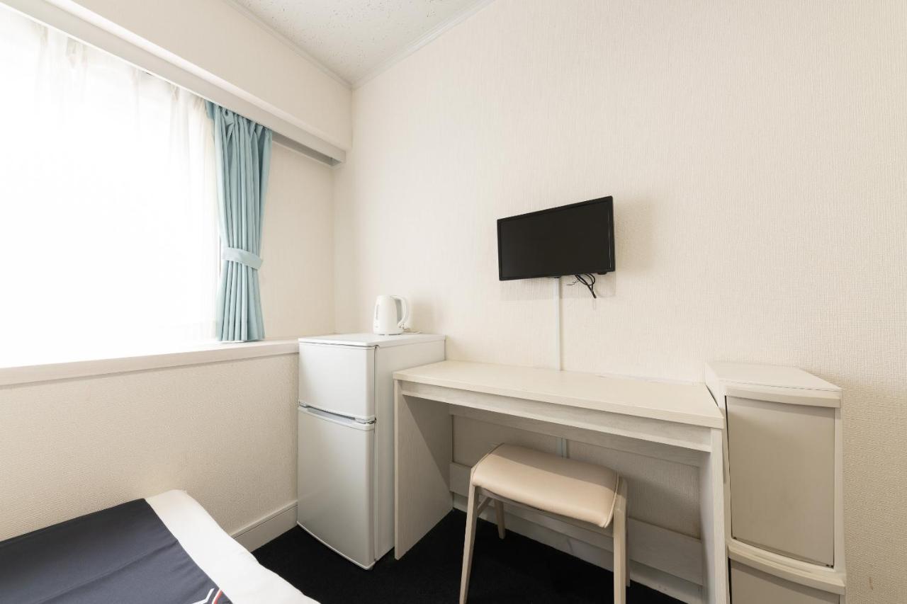 Oyo Hotel Exsaison Sugamo Токіо Екстер'єр фото