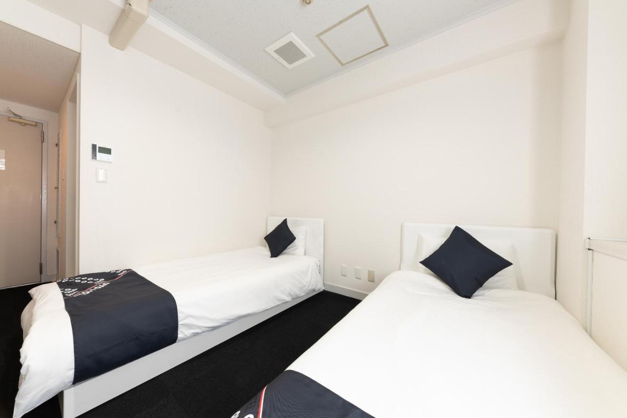 Oyo Hotel Exsaison Sugamo Токіо Екстер'єр фото